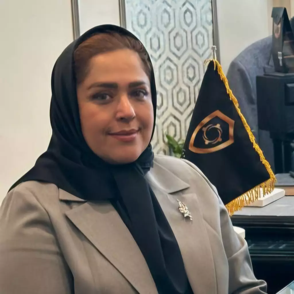 زندگی حرفهای ریحانه روشنی: نگاهی به مسیر موفقیت